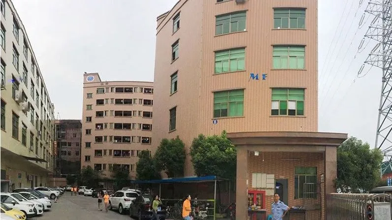 Luz LED Tri-Proof Anti-Amon&iacute;aco Color Blanco Ik10 IP69K 0~10V Dim CCT Potencia ajustable 170lm/W 1,6m para el ganado de granja 14